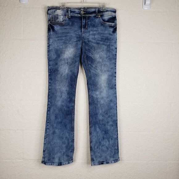 Ariya Light Bleach Out Jeans 13/14 - Picture 2 of 16